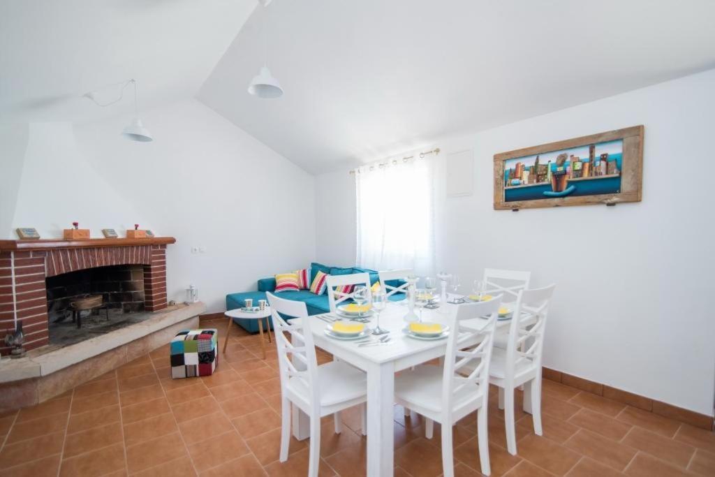 Holiday Home My Summer House Supetar Bagian luar foto