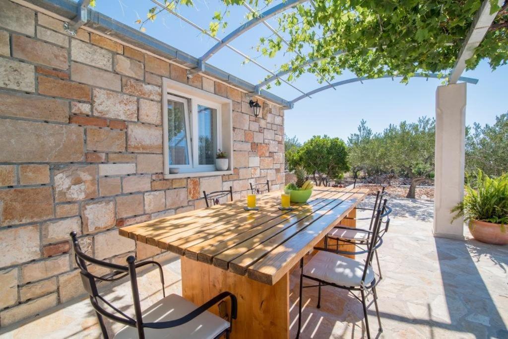 Holiday Home My Summer House Supetar Bagian luar foto