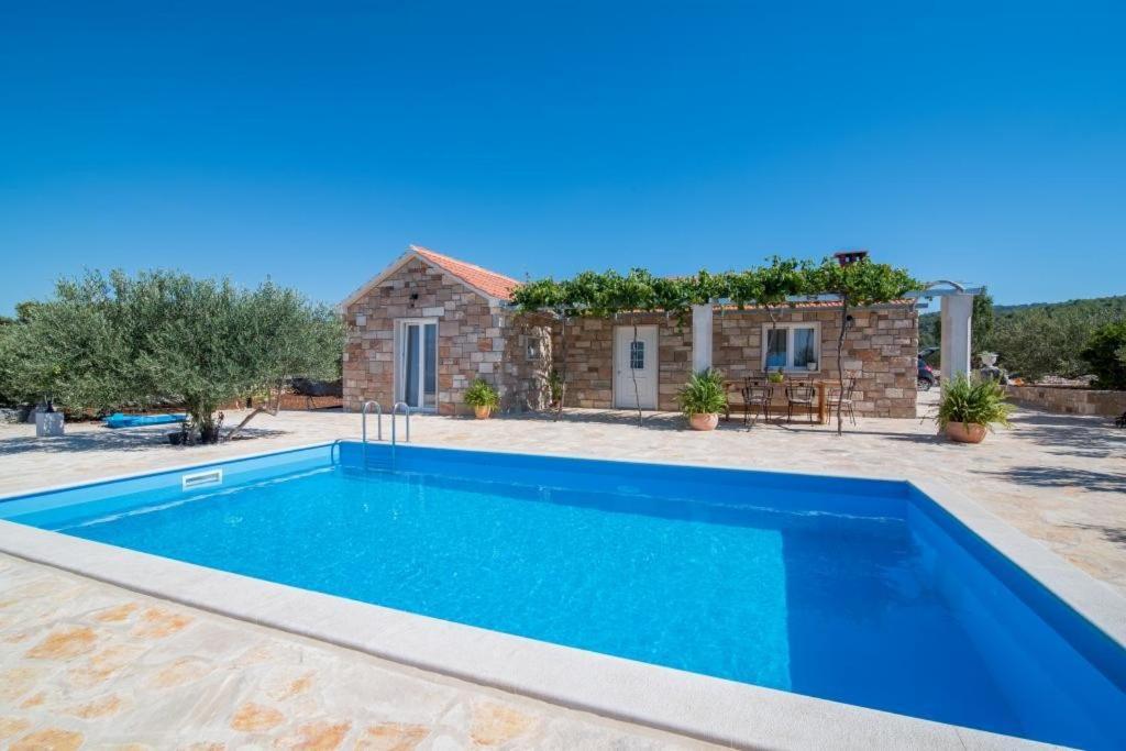 Holiday Home My Summer House Supetar Bagian luar foto
