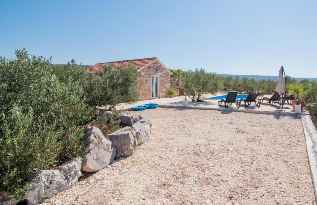 Holiday Home My Summer House Supetar Bagian luar foto