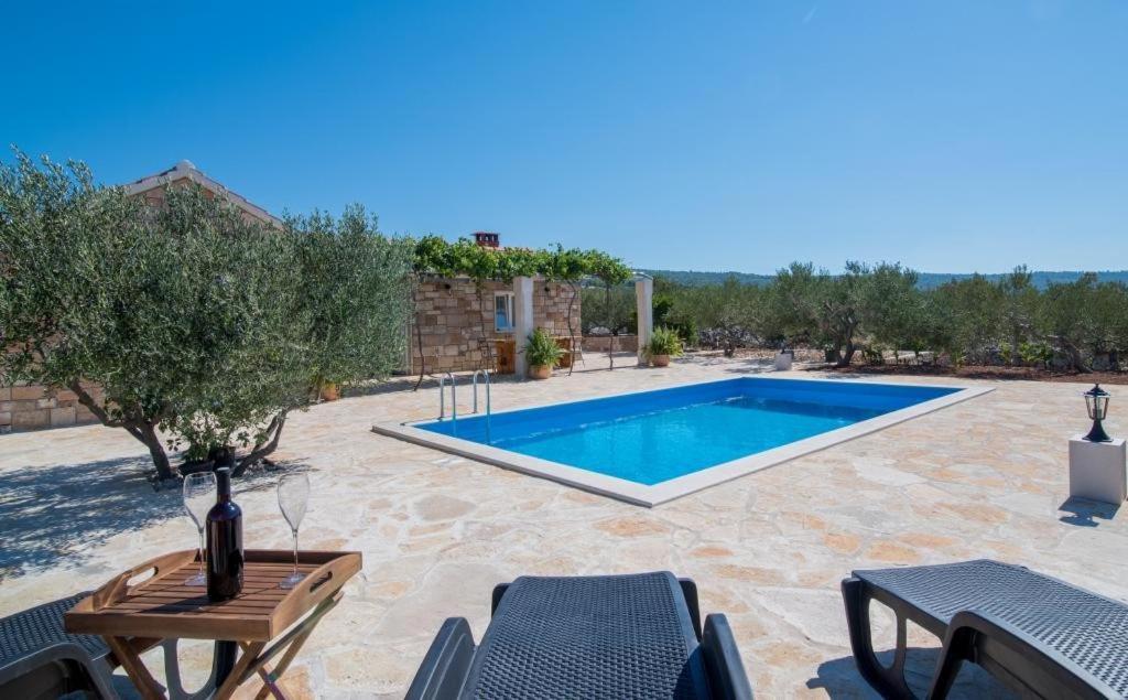 Holiday Home My Summer House Supetar Bagian luar foto