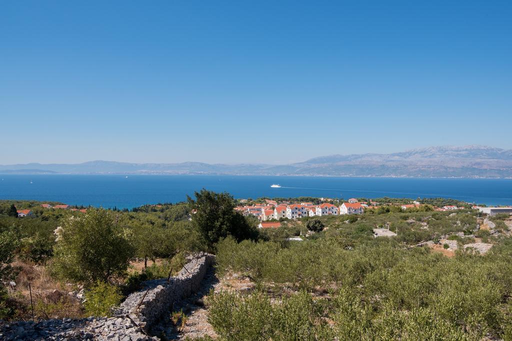 Holiday Home My Summer House Supetar Bagian luar foto